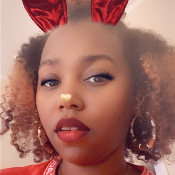 nikkigholston